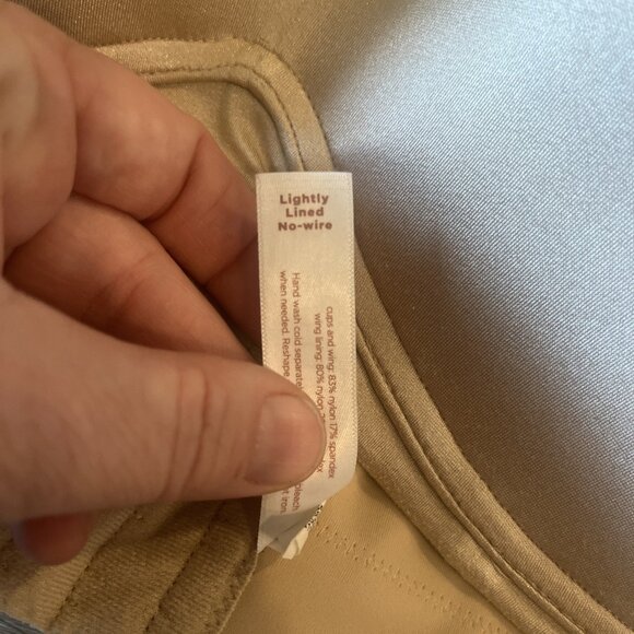 Cacique Lightly Lined No-Wire T-Shirt Bra Womens 46D Nude Hook & Eye - Picture 4 of 5